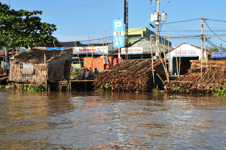 Hütten am Mekong