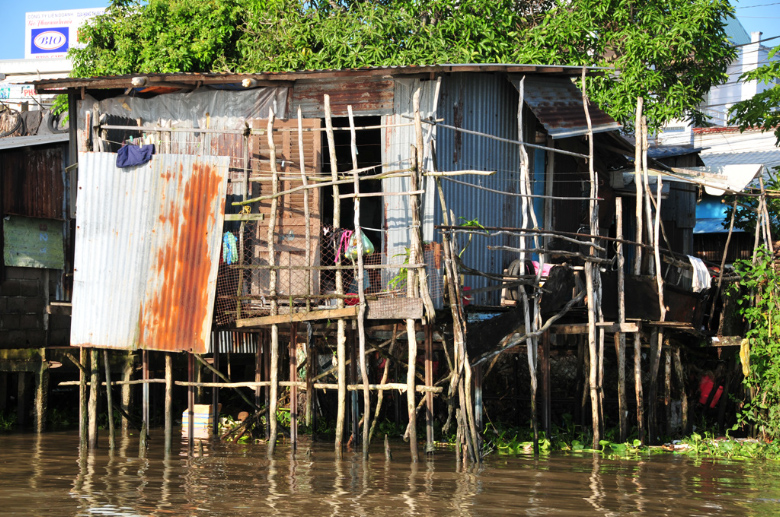 Hütten am Mekong