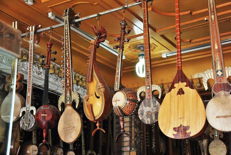Uygurische Instrumente