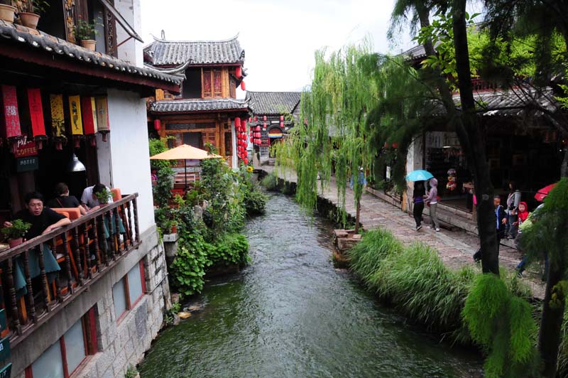 Kanal in der Altstadt von Lijiang